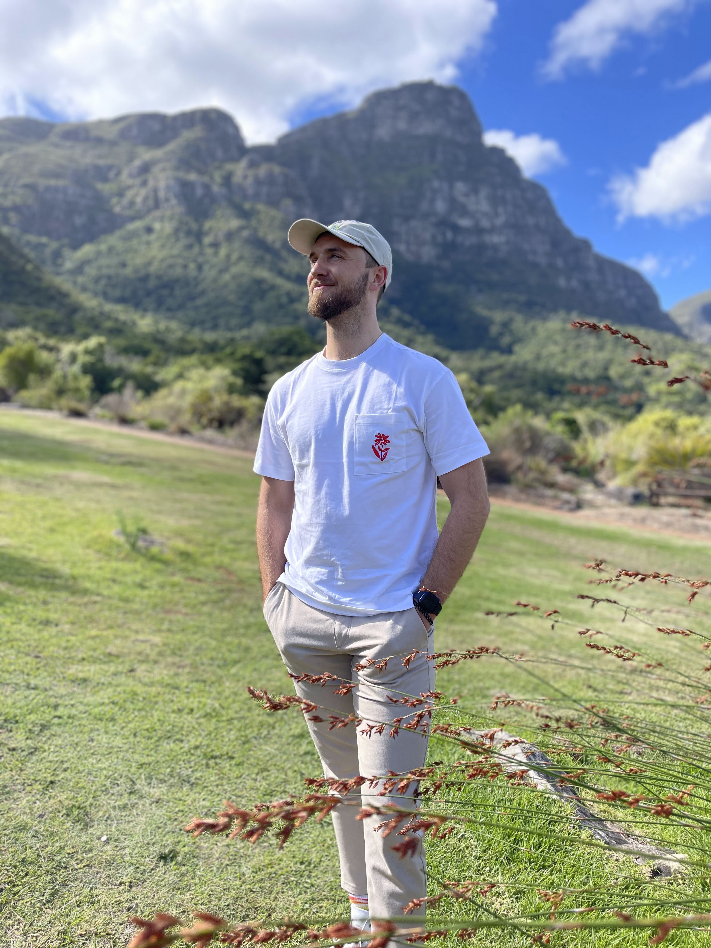 profile picture in kirstenbosch gardens, south africa
